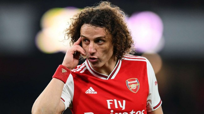 Arsenal loại Man City.