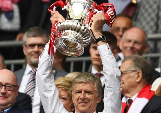 21 - Lần thứ 21 Arsenal chơi 1 trận chung kết FA Cup - nhiều nhất lịch sử. Đại diện phía bắc thủ đô cũng là đội nắm giữ kỷ lục vô địch nhiều lần nhất (13).