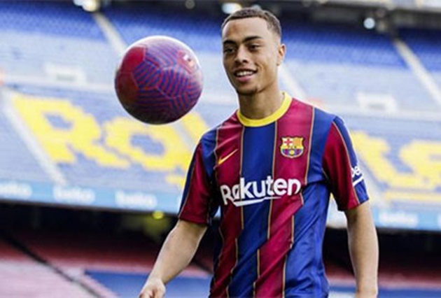 Sergino Dest - Barcelona.