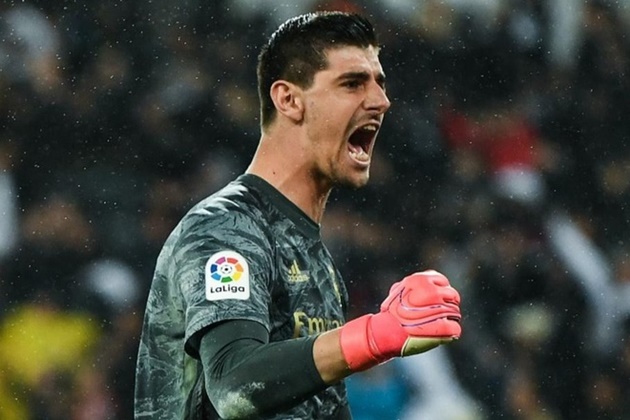 Cả Samir Handanovic lẫn Thibaut Courtois đều là những người gác đền tài năng. Dù thế thủ môn người Bỉ có phần nhỉnh hơn với phong độ chói sáng từ đầu mùa.