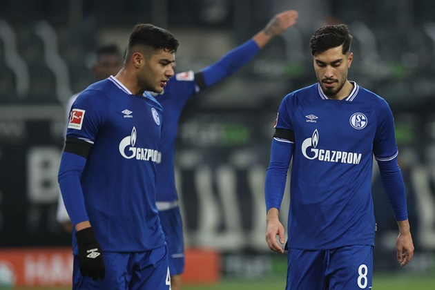 Schalke 04 hiện tại đang sa lầy vào chuỗi 25 trận không thắng kéo dài từ mùa trước và đắm chìm dưới đáy BXH Bundesliga.
