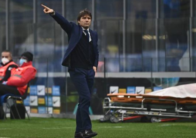 Giành chiến thắng sát nút, đoàn quân do HLV Antonio Conte dẫn dắt tiếp tục bám đuổi sát sao Rossoneri trên BXH. Inter đang có 30 điểm, kém duy nhất 1 điểm so với ngôi đầu của AC Milan.