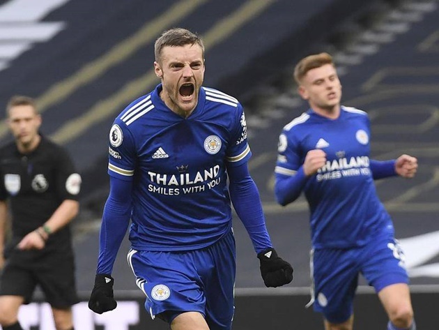 "Đóa hoa nở muộn" tại Premier League.