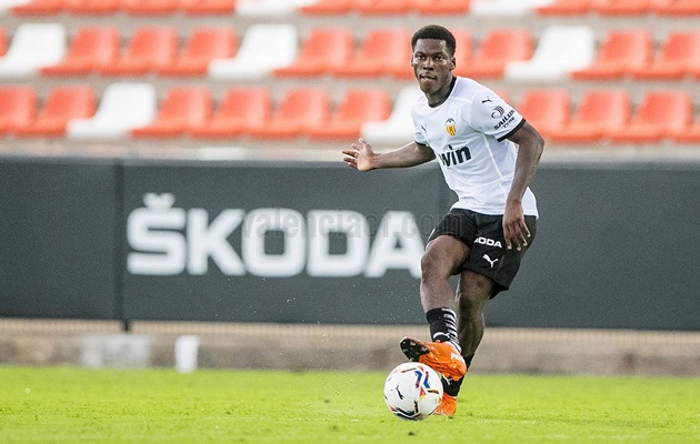 Có cùng số trận như Tomas là Yunus Musah, sao mai sinh năm 2002 của Valencia.