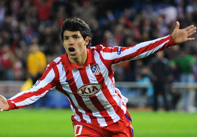 Sớm nổi danh tại La Liga trong màu áo Atletico Madrid và bùng nổ khi cập bến xứ sương mù, "họng pháo Argentina" chinh phục cột mốc 150 bàn khi mới 26 tuổi và 342 ngày.