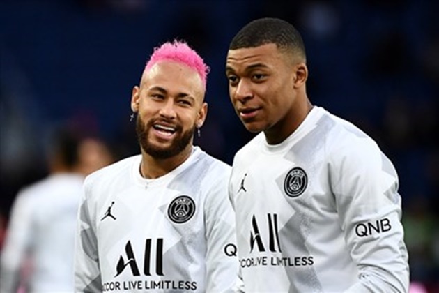 Ảnh bài viết "Đứng cạnh Mbappe, Neymar là một thảm họa về sự chuyên nghiệp"