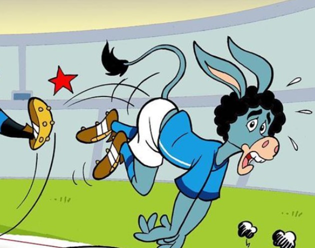 Trái với Rossoneri, Napoli đã bị Granada đá văng trước ngưỡng cửa vòng 1/8.