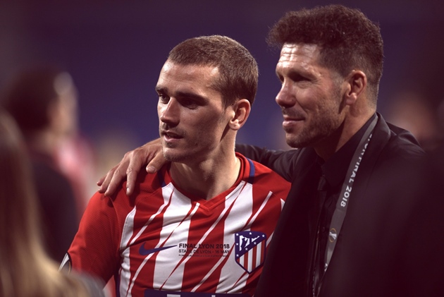Antoine Griezmann chẳng khác gì cú lừa mà Simeone gửi sang Barcelona.