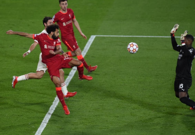 Liverpool vây hãm nghẹt thở đầu 2 hiệp đấu.