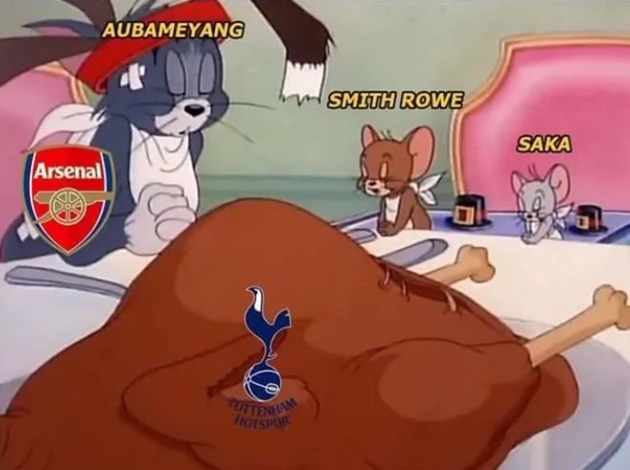 Sau 27 phút, đoàn quân do HLV Mikel Arteta dẫn dắt đã dẫn trước CLB hàng xóm 2-0, nhờ 2 pha lập công của Emile Smith Rowe và đội trưởng Pierre-Emerick Aubameyang.