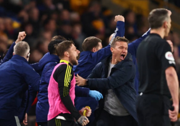 Bỏ túi 6 điểm qua 2 trận, thầy trò Marsch vượt qua Everton, leo lên vị trí thứ 16 trên BXH. Leeds đang hơn 7 điểm so với đội xếp thứ 18 là Watford, nhưng thi đấu nhiều hơn 1 trận.