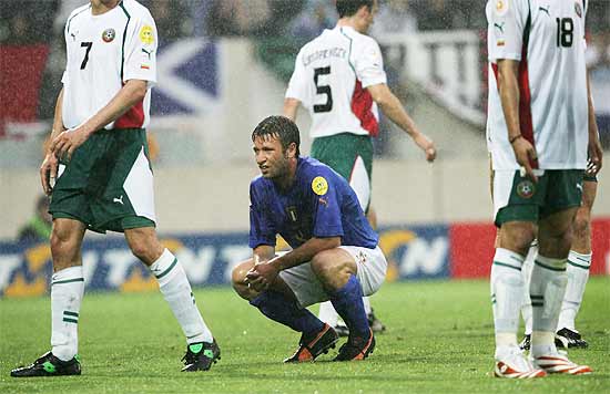 Ảnh bài viết Kí ức EURO: Những giọt nước mắt của Cassano