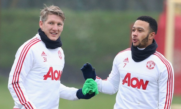 Ảnh bài viết M.U sắp tiễn "thương binh" Schweinsteiger chỉ sau một mùa giải?