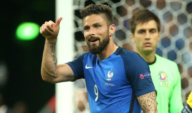 Ảnh bài viết "Giroud còn khó kèm hơn cả Aguero và Suarez"