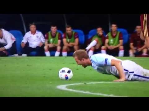 Ảnh bài viết Tình huống khá khó đỡ của Harry Kane vs Nga
