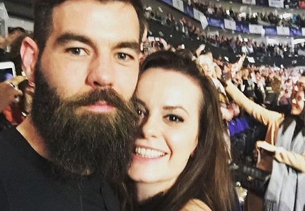 Ảnh bài viết Tan mộng chung kết, Joe Ledley tiếp tục kế hoạch... cưới vợ