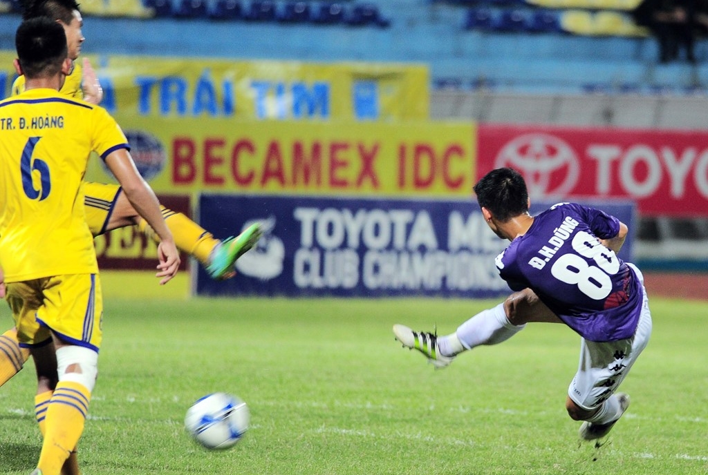 Ảnh bài viết Trò cưng của Miura giúp Hà Nội T&T đánh bại SLNA