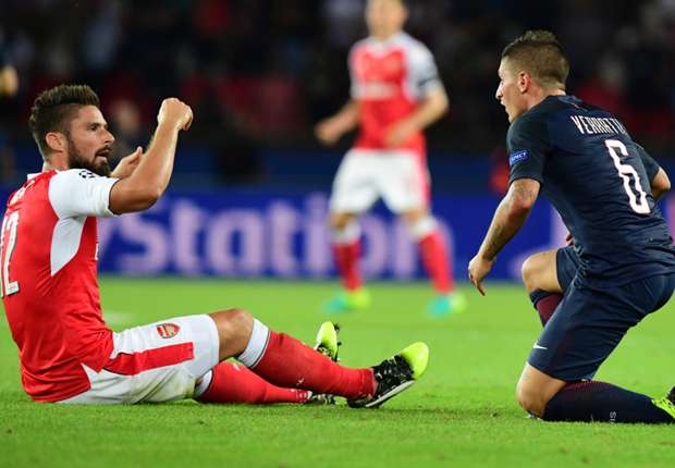 Ảnh bài viết Giroud nhận thẻ đỏ ngu ngốc, Wenger nói gì?