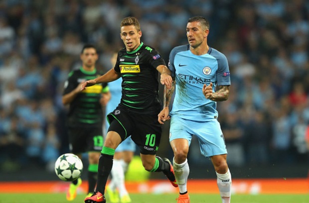Ảnh bài viết 5 điểm nhấn sau trận Man City - Monchengladbach: Chiến binh Kolarov!