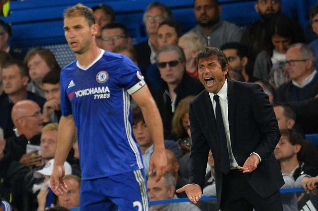 Ảnh bài viết Conte 'nổi điên' trong phòng thay đồ Chelsea
