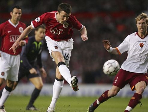 Ảnh bài viết Siêu phẩm của Michael Carrick vào lưới AS Roma