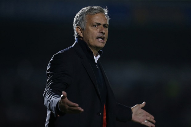 Ảnh bài viết Huyền thoại Liverpool ủng hộ Mourinho, chỉ trích dư luận