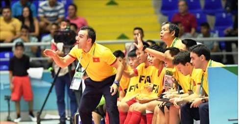 Ảnh bài viết Tuyển thủ futsal Việt Nam hụt hẫng vì HLV Bruno chia tay