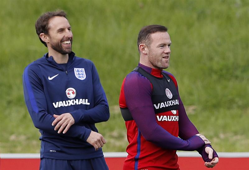 Ảnh bài viết Điểm tin tối 10/10: Southgate được ủng hộ loại Rooney; Đã rõ chấn thương của Aguero