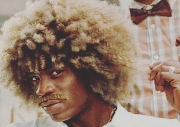 Ảnh bài viết Điểm tin hậu trường 12/10: Sao Arsenal tiết lộ bí mật kinh hoàng; Siêu quậy Balo gây choáng với kiểu tóc thập niên... 90