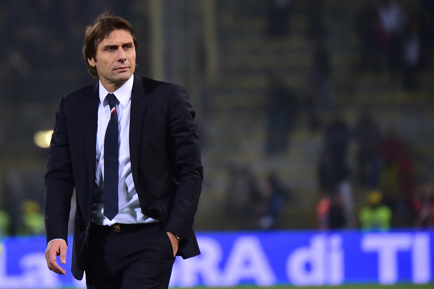 Ảnh bài viết Điểm tin chiều 14/10: Conte nguy cơ bị sa thải; Arsenal chi đậm trói chân Bellerin