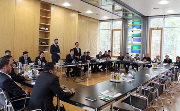 Ảnh bài viết LĐBĐ Đức chia sẻ với VPF về kinh nghiệm đào tạo cầu thủ trẻ