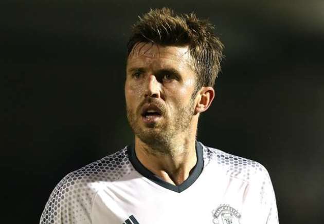 Ảnh bài viết "Pirlo của Man United nên được đá cùng Paul Pogba"