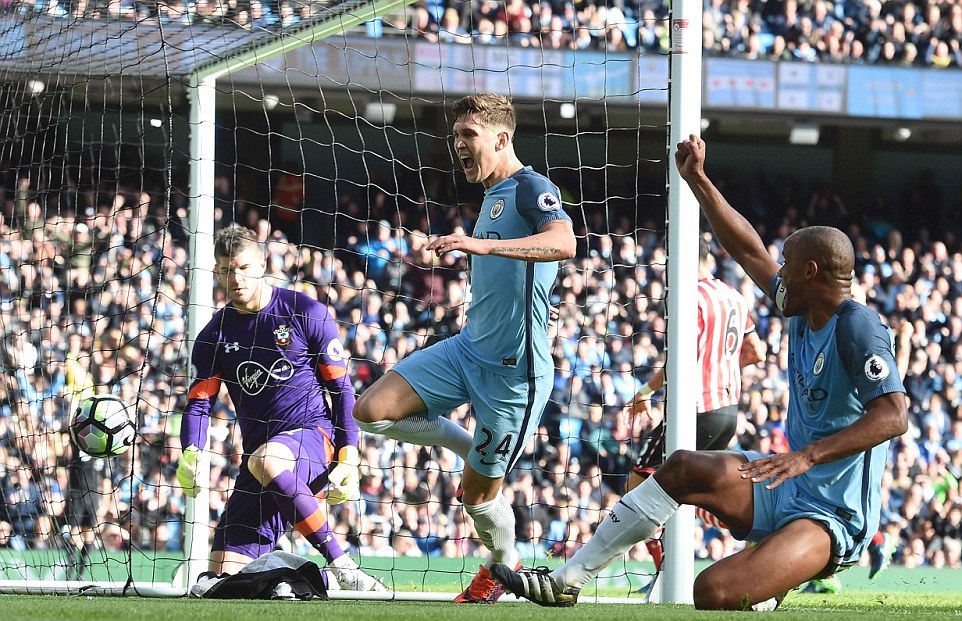 Ảnh bài viết Stones ghi bàn hụt, trở thành tội đồ trong trận hòa của Man City