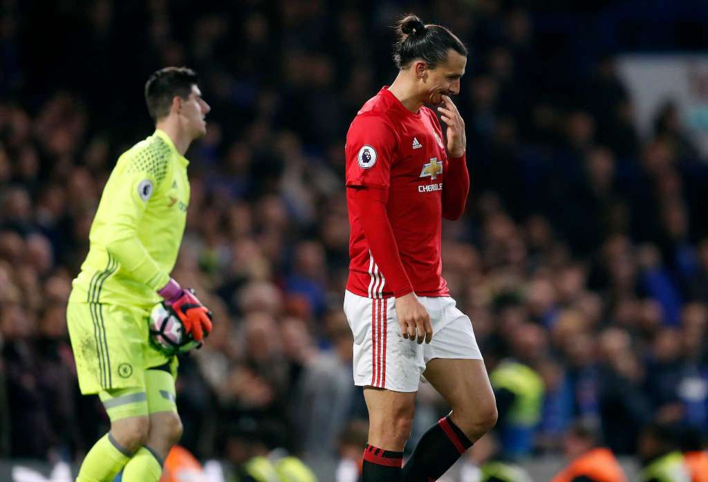 Ảnh bài viết Điểm tin sáng 25/10: M.U thống trị đội hình tệ nhất, Rooney có thể ra đi, Messi ‘hụt’ giải thưởng La Liga