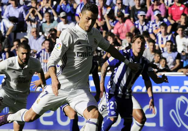 Ảnh bài viết Lập hattrick, Ronaldo đạt 2 cột mốc khủng