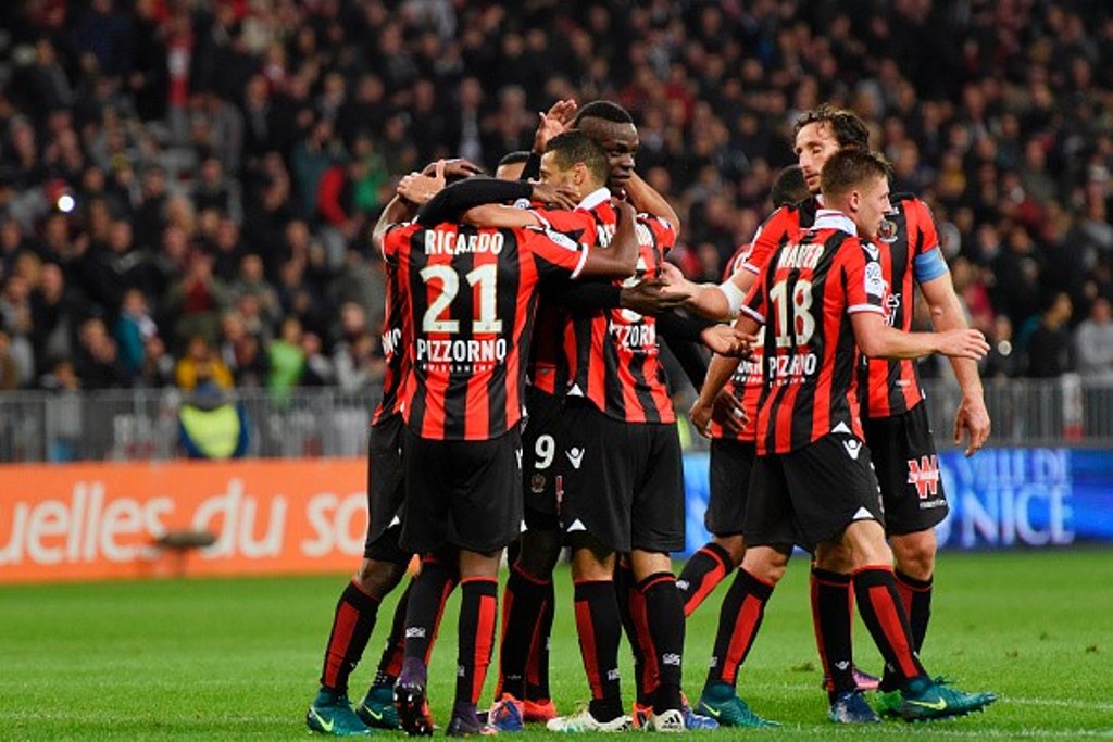 Ảnh bài viết Balotelli dứt điểm tinh tế hạ Nantes, Nice tiếp tục thống trị ngôi đầu Ligue I