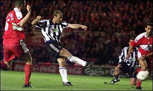 Ảnh bài viết Siêu phẩm volley của Alan Shearer
