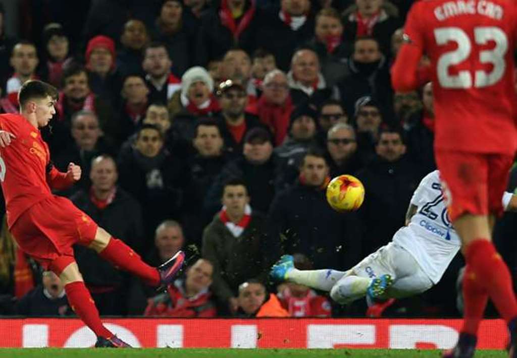 Ảnh bài viết Fan Liverpool khen Ben Woodburn như Gerard mới, giỏi hơn cả Rashford