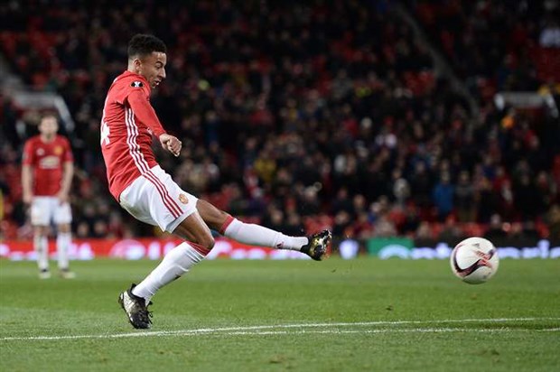 Ảnh bài viết Đòi lương gấp đôi, Lingard khiến Man Utd phật lòng