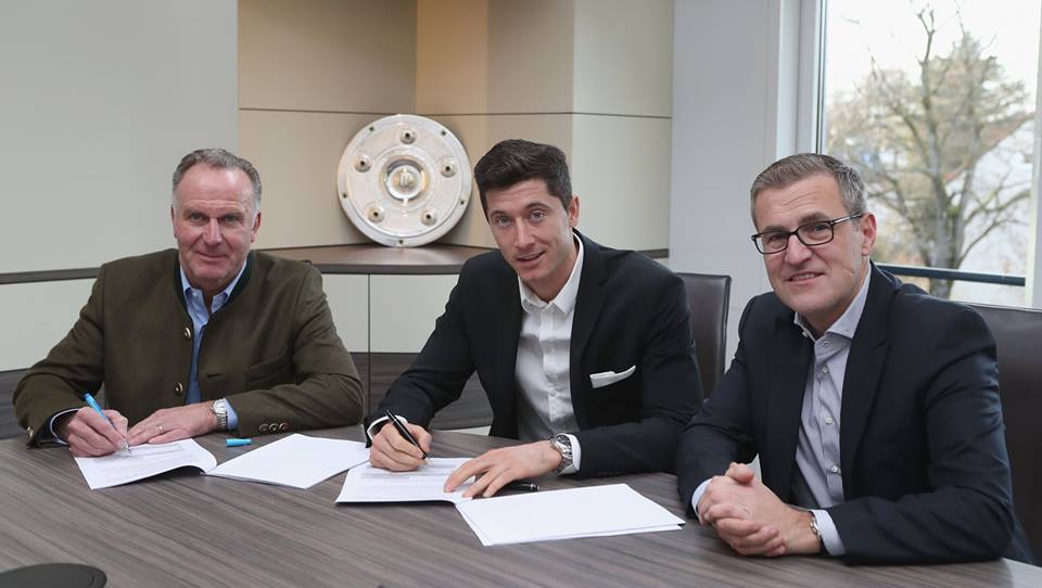 Ảnh bài viết Chính thức: Lewandowski ở lại Bayern thêm 5 năm