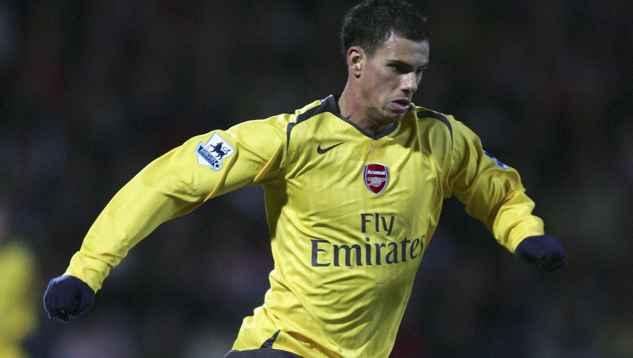 Ảnh bài viết Top 30 tiền đạo tồi tệ nhất giải Ngoại hạng (Phần 3): Thần đồng 'xịt' của Arsene Wenger