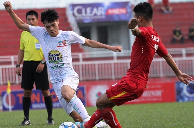 Ảnh bài viết Văn Toàn: 'Tôi đủ trưởng thành để bước vào V-league'