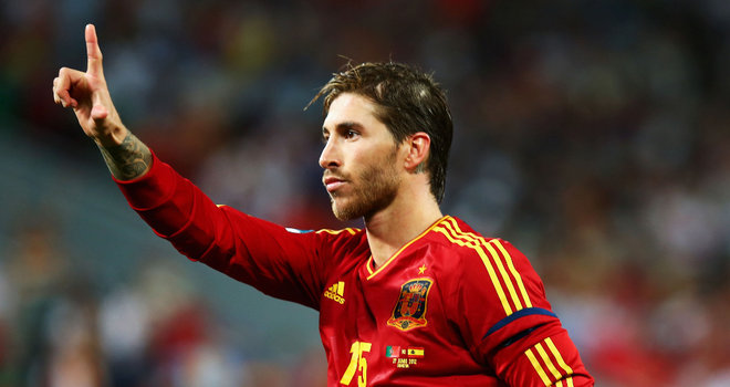 Ảnh bài viết 5 tiền đạo nổi tiếng ghi bàn cho ĐTQG kém Sergio Ramos