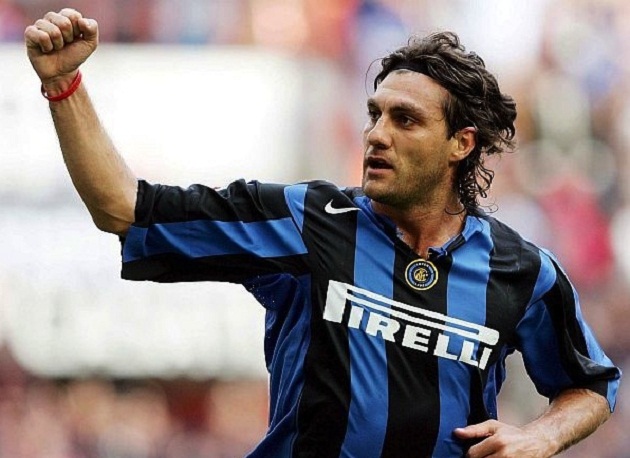 Ảnh bài viết Bò mộng Vieri từng khuynh đảo Serie A như thế nào?