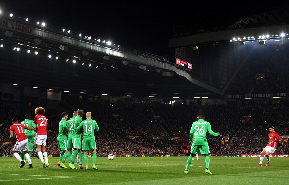 Ảnh bài viết Siêu Ibra lập hat-trick, Man United hủy diệt Saint-Etienne