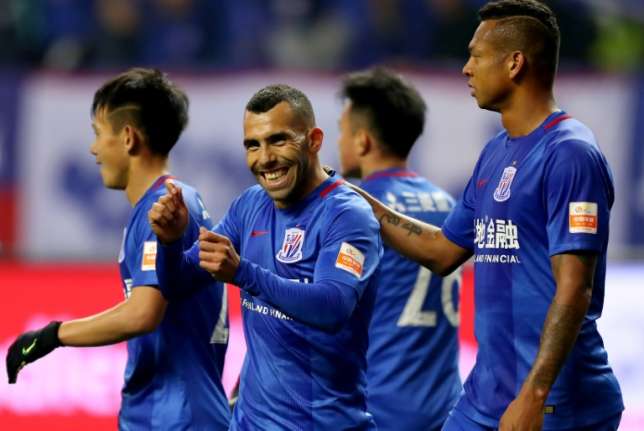 Ảnh bài viết Xem Carlos Tevez và đồng đội đè bẹp đối thủ