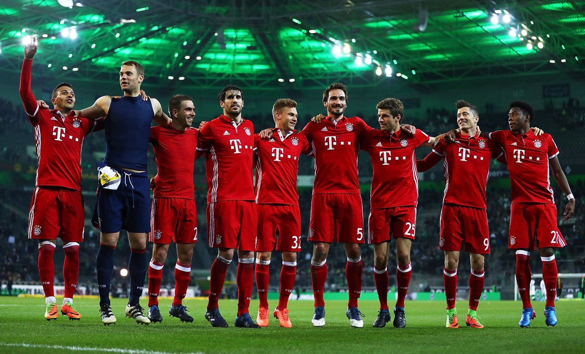 Ảnh bài viết Lewandowski "vô duyên", Mueller thay anh đóng vai người hùng