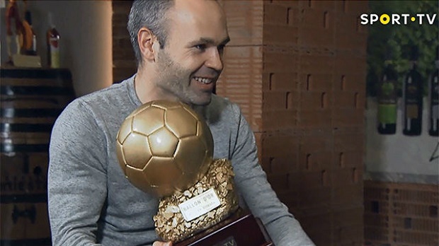 Ảnh bài viết Andres Iniesta nhận "Quả bóng Vàng" đầu tiên trong sự nghiệp