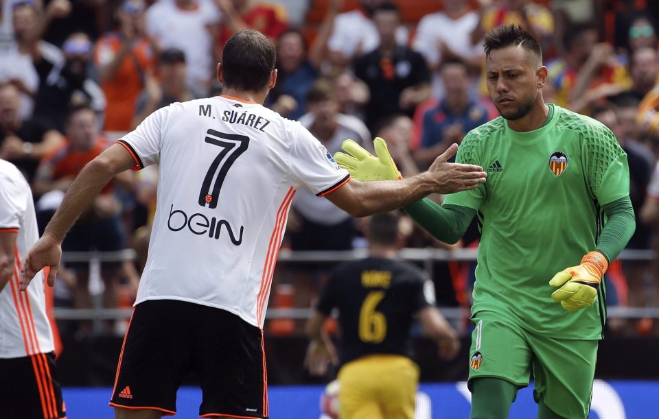Ảnh bài viết 'Vua bắt penalty' Diego Alves lại gây choáng