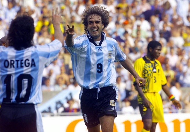 Ảnh bài viết Làng bóng đá sắp thấy huyền thoại Batistuta tái xuất